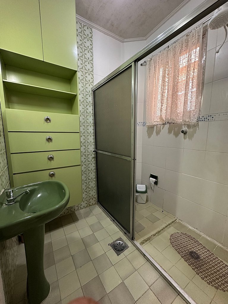 Apto na Praia do Forte – Conforto e Localização!