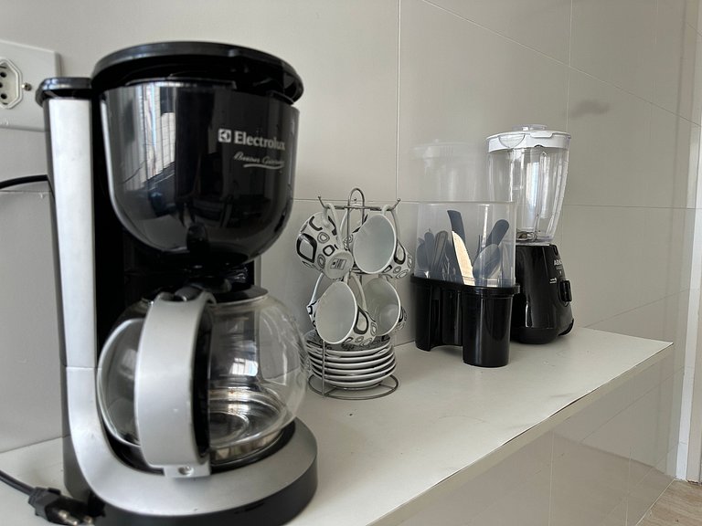 Apto com Sacada – 5 min da Praia!