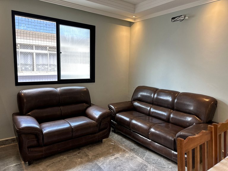 Apto moderno na rua da Feira de Artesanato