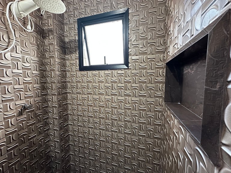 Apto moderno na rua da Feira de Artesanato