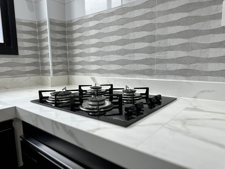 Apto moderno na rua da Feira de Artesanato