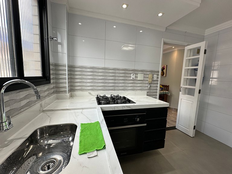 Apto moderno na rua da Feira de Artesanato