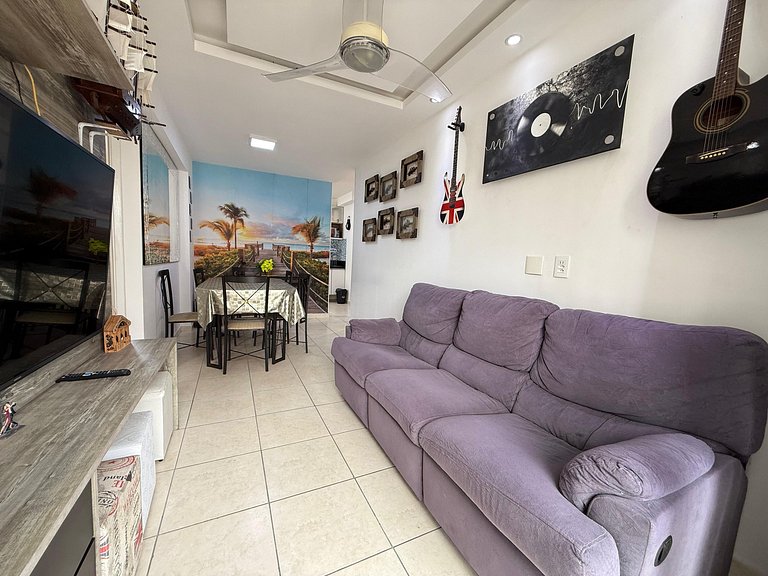 Ocian 2 quartos, suíte e piscina,quadra da praia