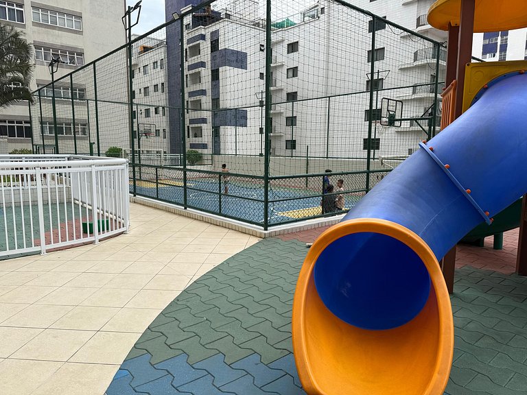 Ocian 2 quartos, suíte e piscina,quadra da praia