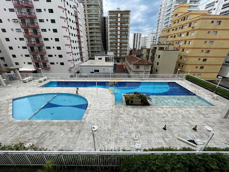 Ocian 2 quartos, suíte e piscina,quadra da praia