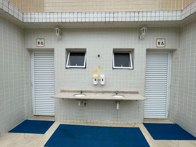 Ocian 2 quartos, suíte e piscina,quadra da praia