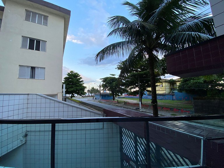 Excelente localização na Mirim 60 m da Praia!