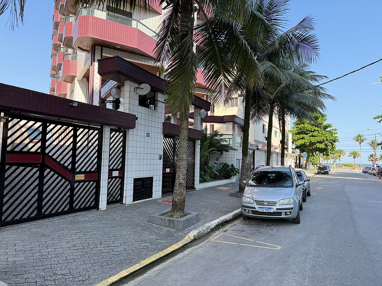 Excelente localização na Mirim 60 m da Praia!