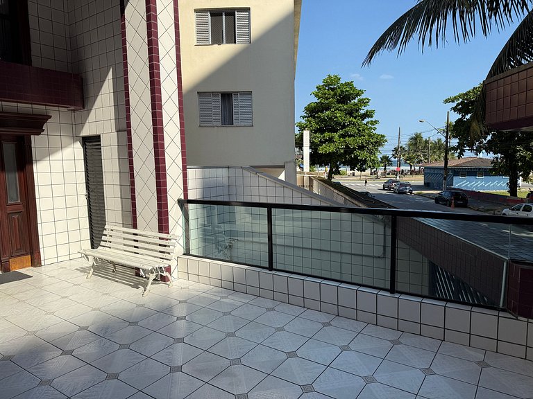 Excelente localização na Mirim 60 m da Praia!
