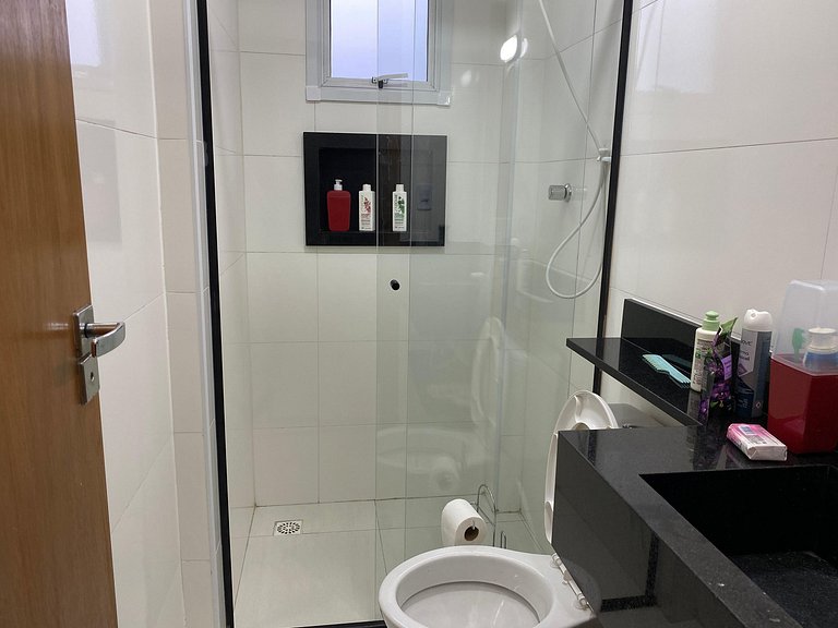 Apto Vila Mirim, 2Qts (1Suíte), Vista Mar!