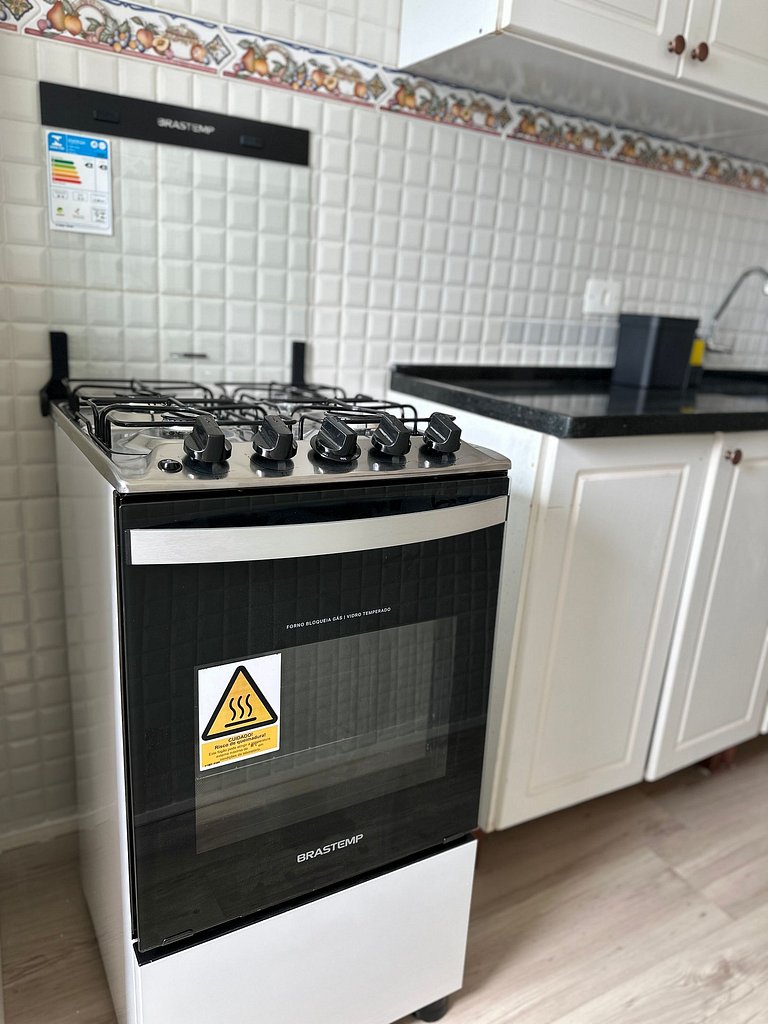 Apto completo na Tupi, próximo a tudo