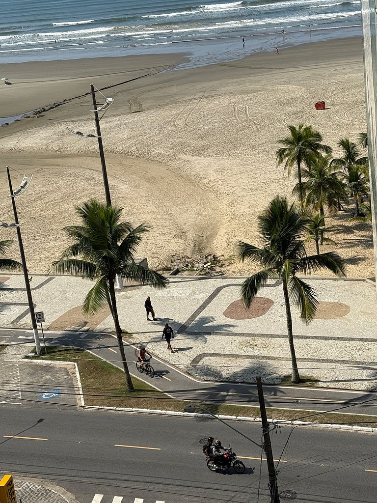 Apartamento com vista incrível a beira mar