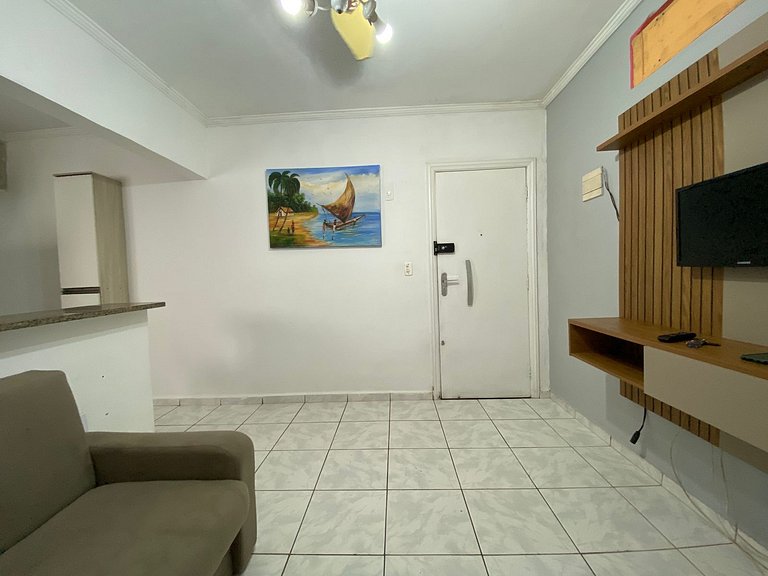 Apto 2min da praia Ocian! Perto da Estatua Netuno!