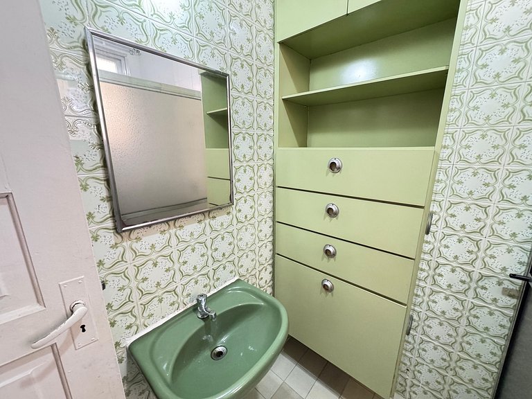 Apto no Forte a 1 quadra da Praia com Wi-Fi