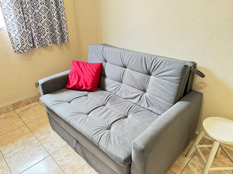 Apto no Forte a 1 quadra da Praia com Wi-Fi