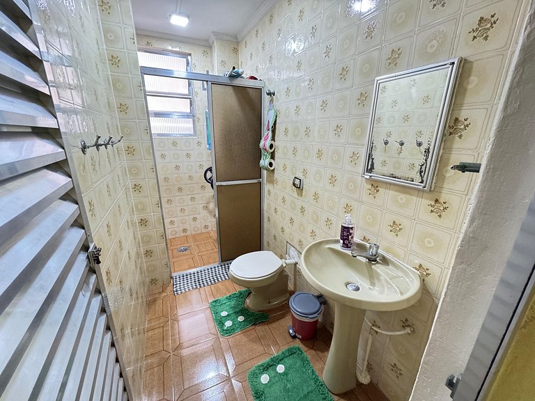 Apto 1 dorm Tupi, 50m da praia