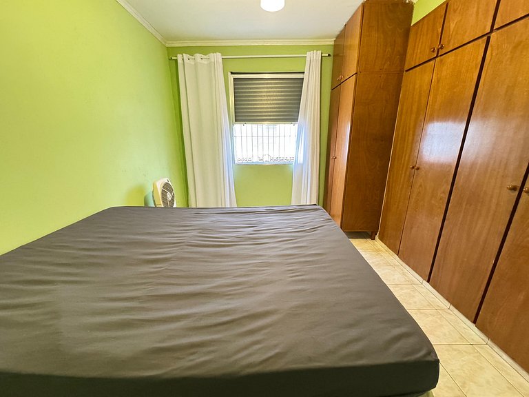 Apto 1 dorm Tupi, 50m da praia