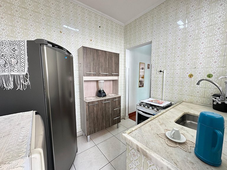 Apto completo a 500m da Praia na Guilhermina