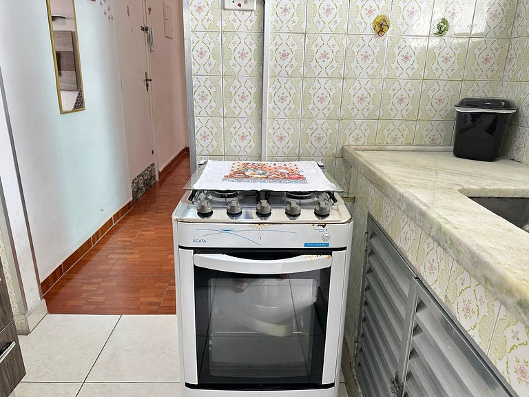 Apto completo a 500m da Praia na Guilhermina