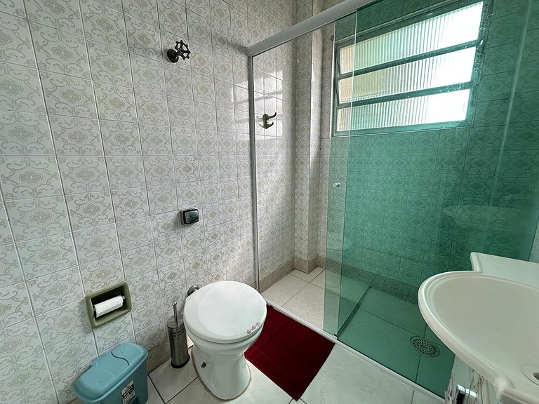 Apto completo a 500m da Praia na Guilhermina