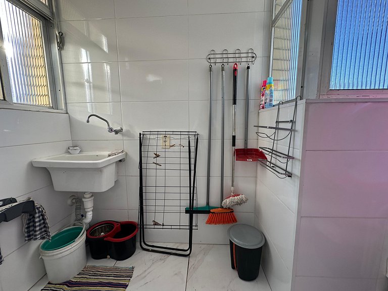 Apto c/ 1 dorm e ótima localização - Tupi