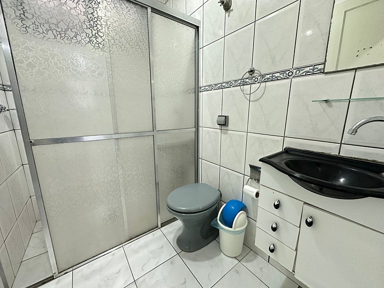 1 Dorm Pé na Areia – Praia Guilhermina