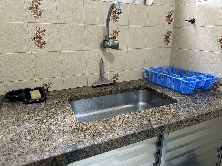 1 Dorm Pé na Areia – Praia Guilhermina