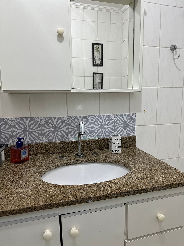Apto 1 dorm no Canto do Forte - Próximo a Praia!