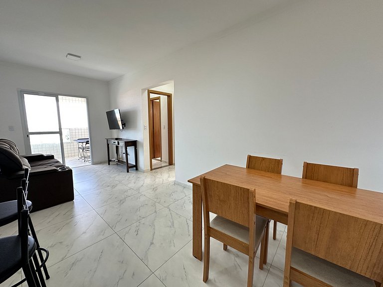 Apto Vila Mirim, 2Qts (1Suíte), Vista Mar!