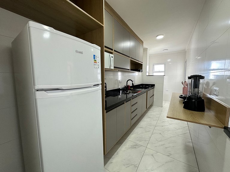 Apto Vila Mirim, 2Qts (1Suíte), Vista Mar!