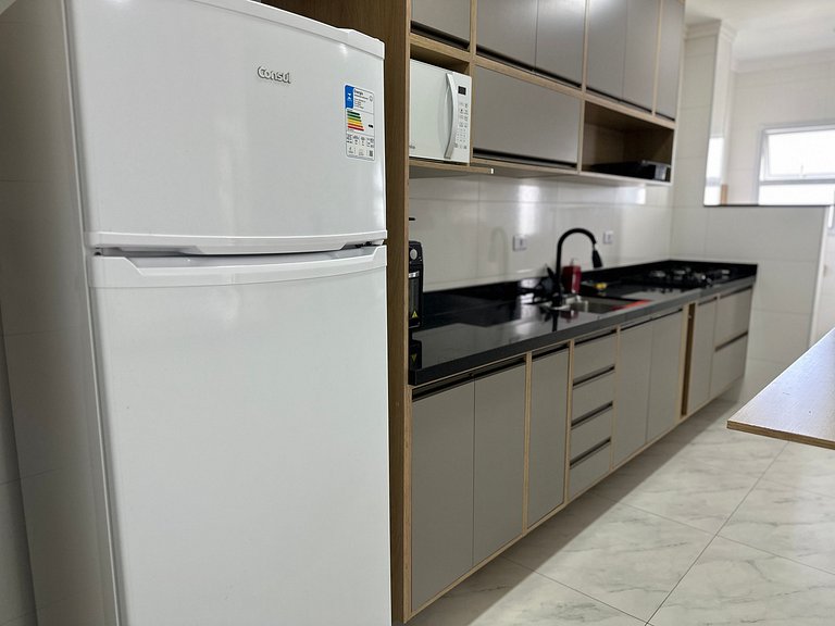 Apto Vila Mirim, 2Qts (1Suíte), Vista Mar!