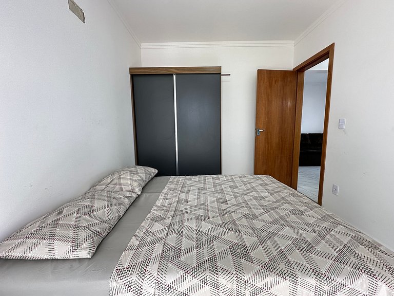Apto Vila Mirim, 2Qts (1Suíte), Vista Mar!