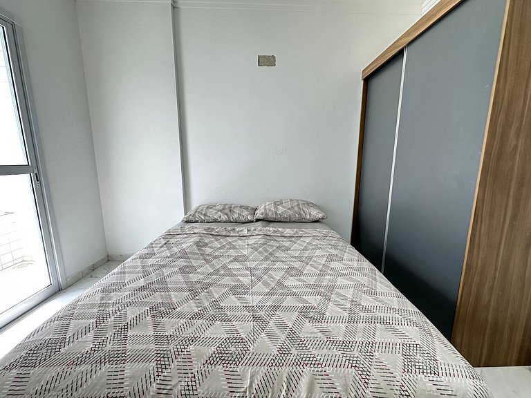 Apto Vila Mirim, 2Qts (1Suíte), Vista Mar!