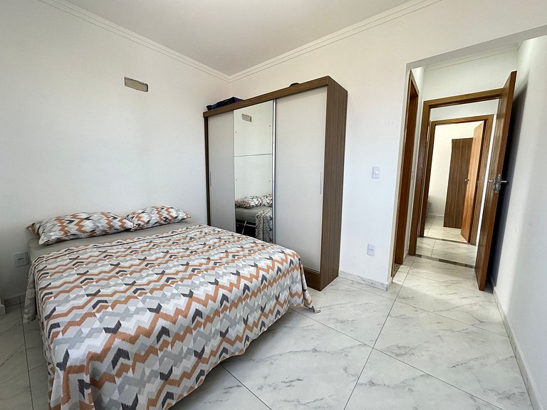 Apto Vila Mirim, 2Qts (1Suíte), Vista Mar!