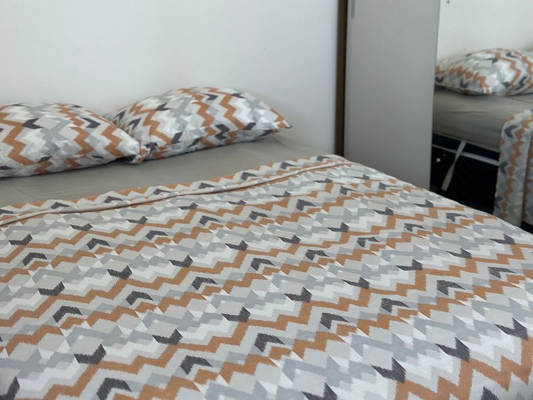 Apto Vila Mirim, 2Qts (1Suíte), Vista Mar!