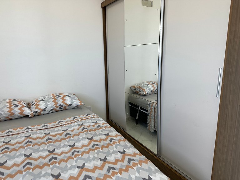 Apto Vila Mirim, 2Qts (1Suíte), Vista Mar!