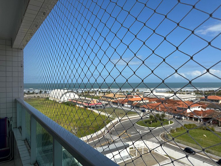 Apto Vila Mirim, 2Qts (1Suíte), Vista Mar!