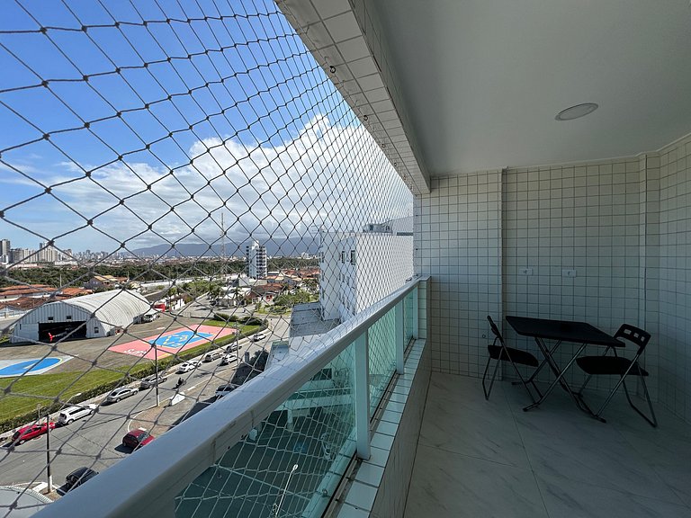 Apto Vila Mirim, 2Qts (1Suíte), Vista Mar!
