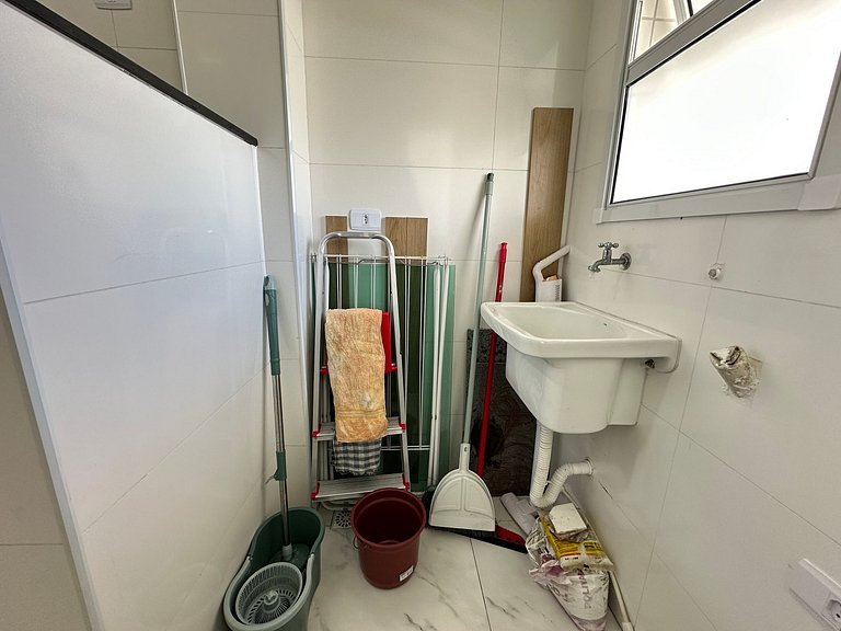 Apto Vila Mirim, 2Qts (1Suíte), Vista Mar!