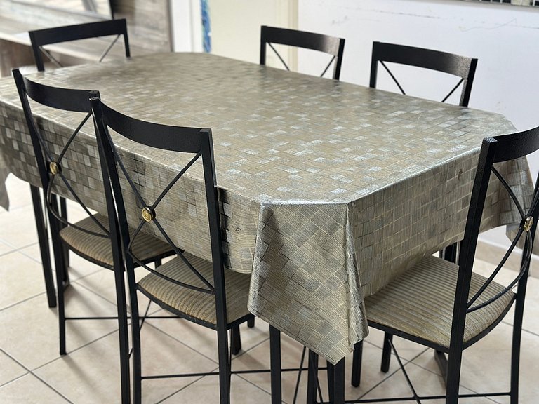 Ocian: 2 quartos, suíte e perto da praia