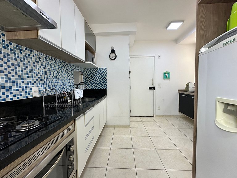 Apto 2 quartos e garagem na Ocian