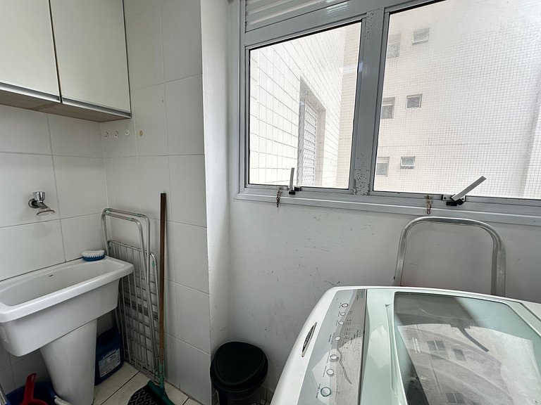 Apto 2 quartos e garagem na Ocian