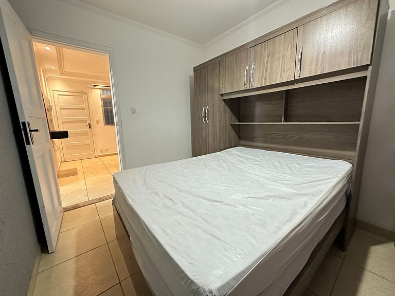 Apto 1 dorm, uma quadra da Praia! Guilhermina