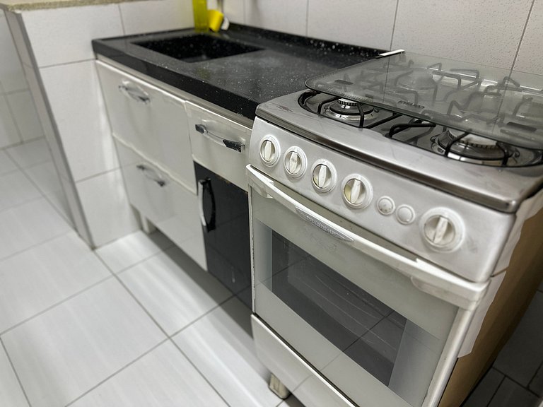 Apto 1 dorm, uma quadra da Praia! Guilhermina