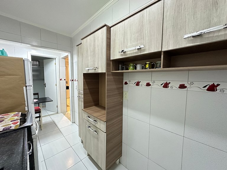 Apto 1 dorm, uma quadra da Praia! Guilhermina