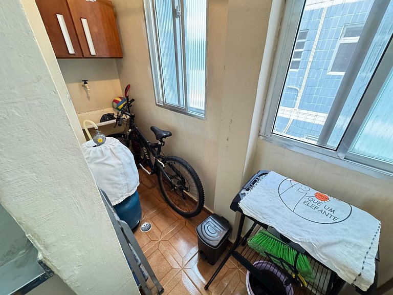 Apto 1 dorm Tupi, 50m da praia