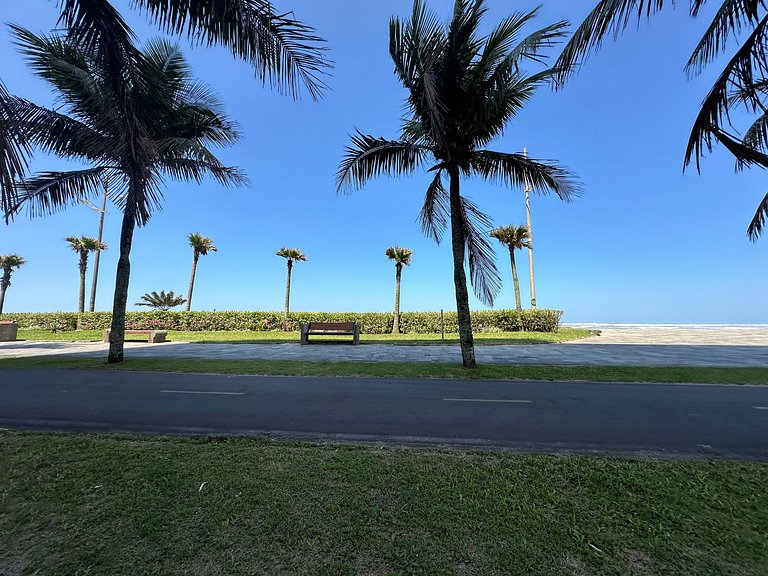 Estadia no Caiçara com Praia a 150m!