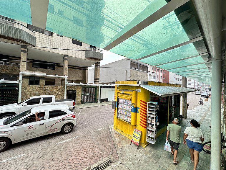 Apê com garagem, portaria 24h e ótima localização!