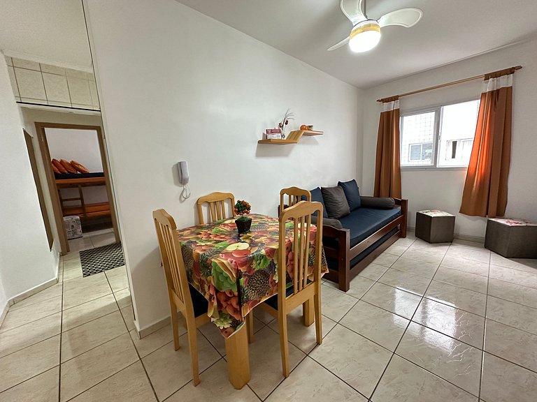 Apê com garagem, portaria 24h e ótima localização!