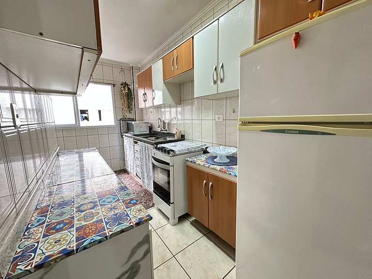 Apê com garagem, portaria 24h e ótima localização!